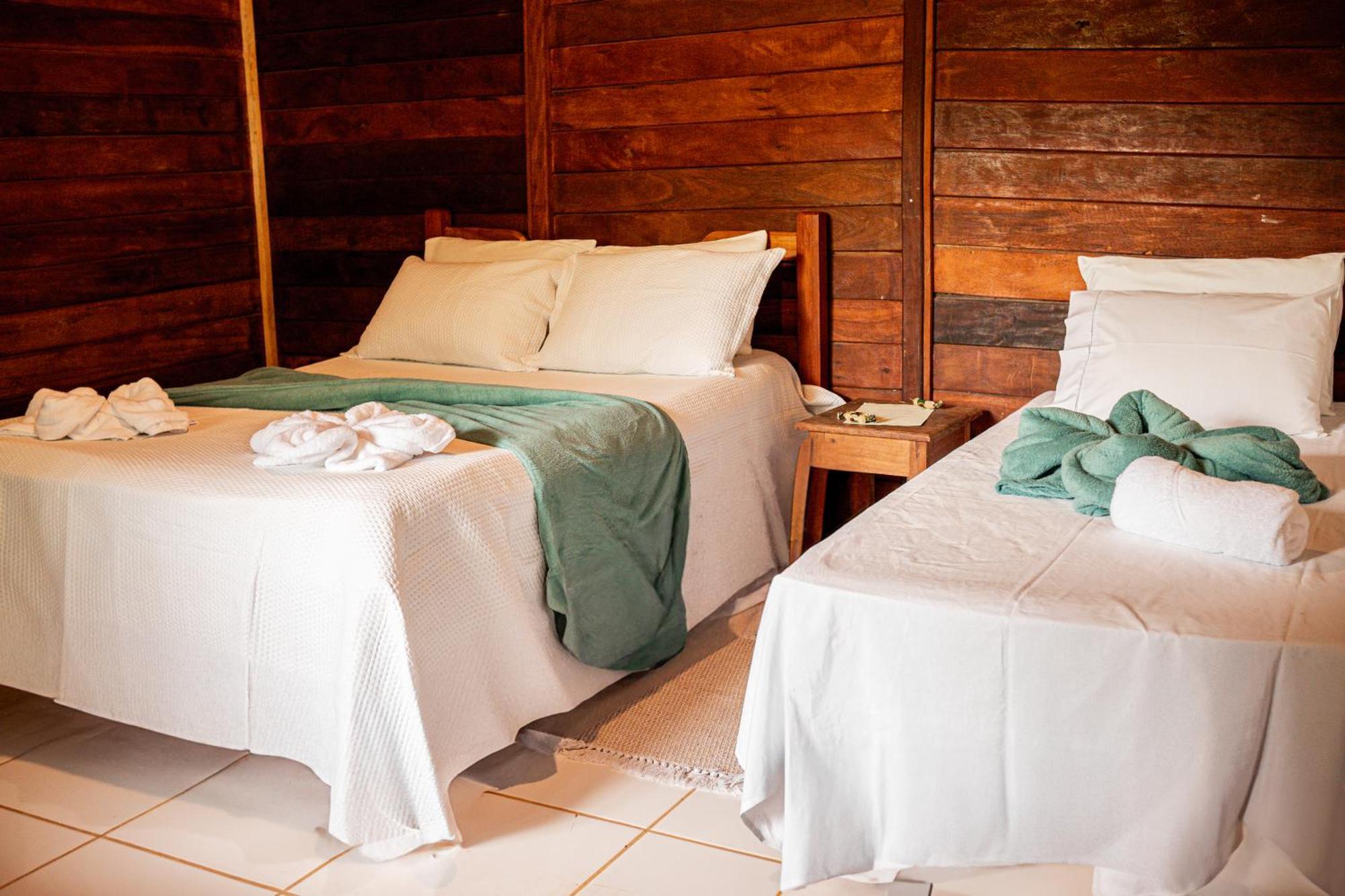 Refugio Mari Mari Lodge Presidente Figueiredo Bagian luar foto